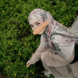 Eyma_ Luthfiyah, content creator
